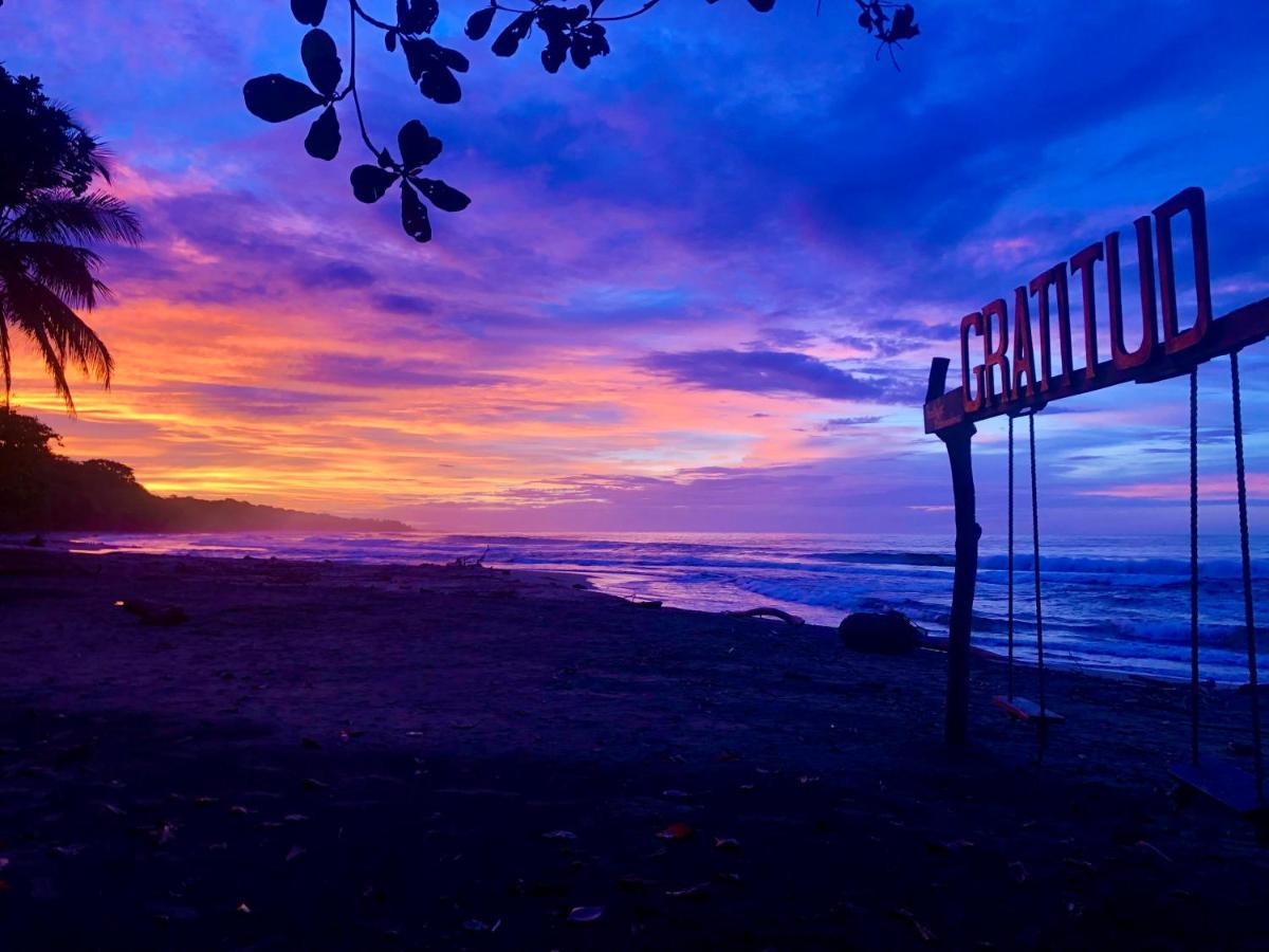 ホテル Faith Glamping Dome Costa Rica マンサニージョ エクステリア 写真