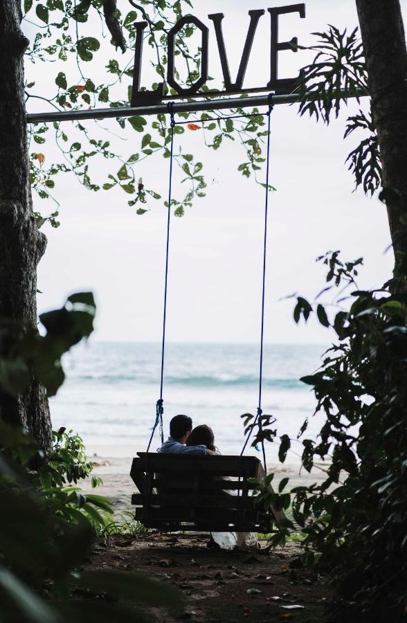 ホテル Faith Glamping Dome Costa Rica マンサニージョ エクステリア 写真